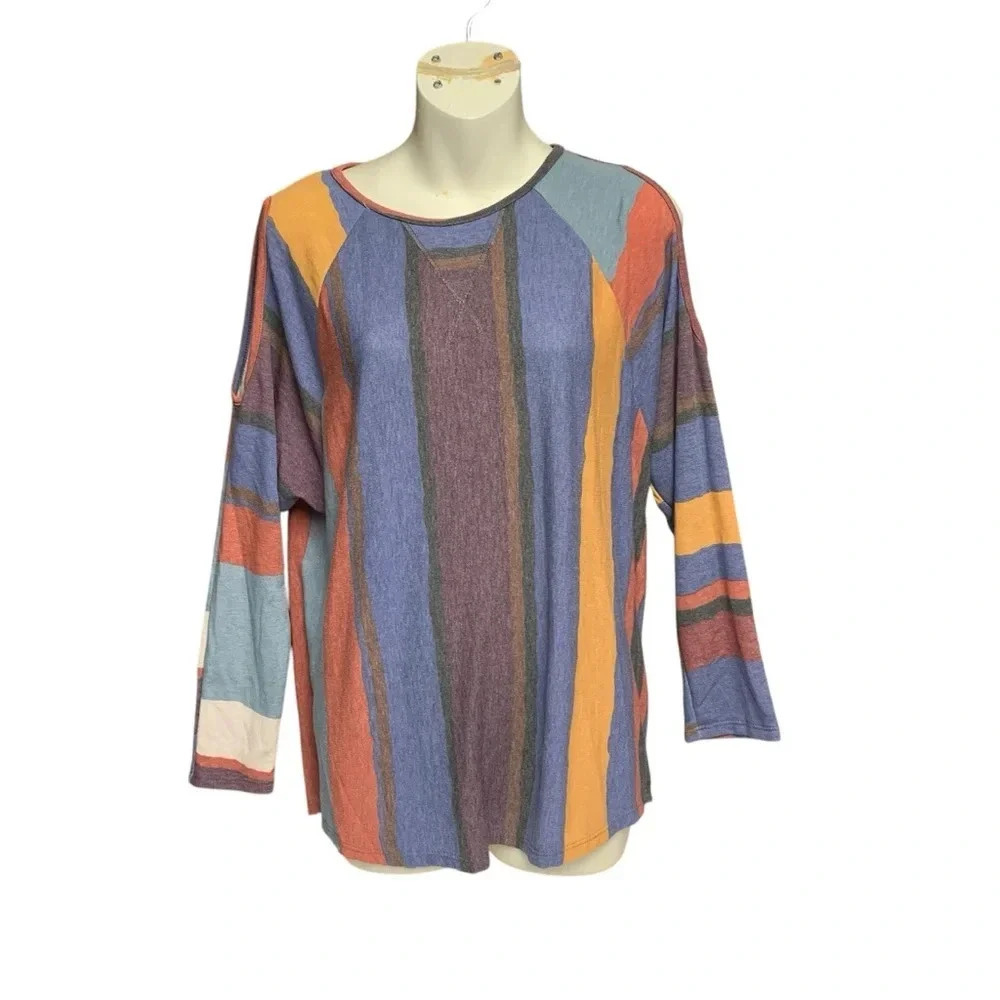 Now and Forever NWT boutique top size small cold shoulder muted fall colors